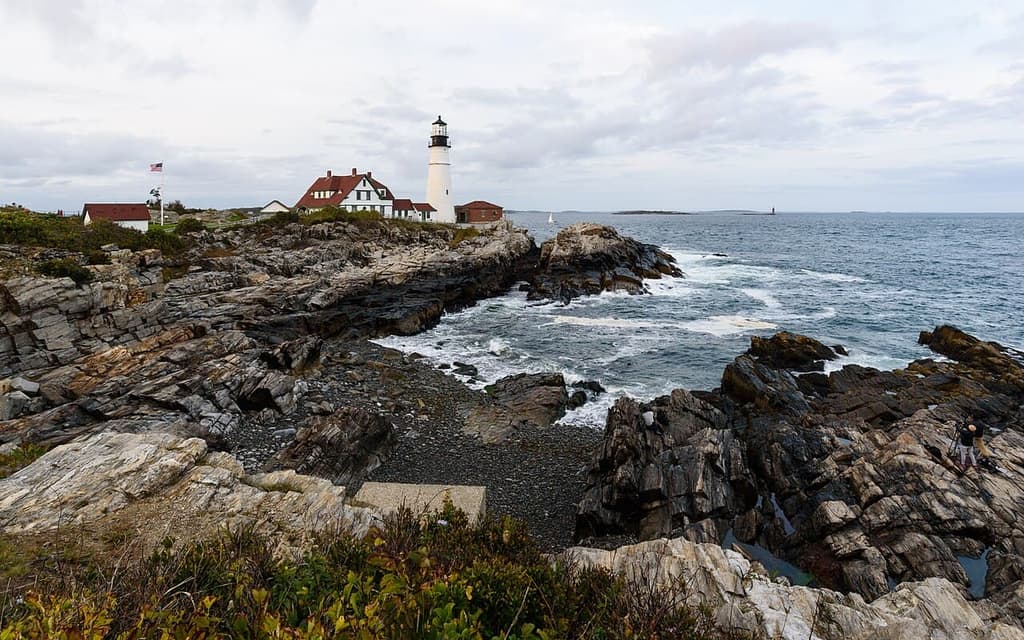 Portland Head Light auf den Felsklippen von Cape Elizabeth, Maine